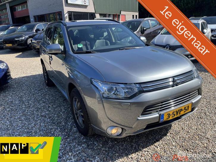Mitsubishi Outlander 2.0 PHEV Instyle+, Full opties, Auto's, Mitsubishi, Bedrijf, Te koop, Outlander, 4x4, ABS, Achteruitrijcamera