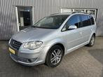 Volkswagen Touran 2.0 TDI DSG Comfortline Airco Cruise APK!, Auto's, Volkswagen, Stof, Origineel Nederlands, Bedrijf, Diesel