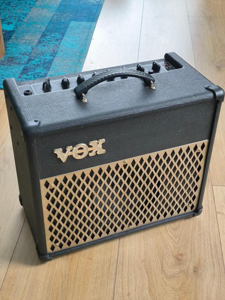 Vox DA15 gitaarversterker, Muziek en Instrumenten, Versterkers | Bas en Gitaar, Gebruikt, Gitaar, Minder dan 50 watt, Ophalen