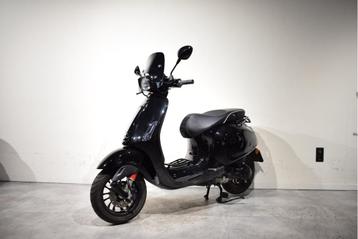 Vespa Sprint Black-on-Black | 2020 | 3000km | BROM beschikbaar voor biedingen