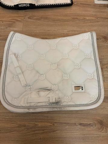 Equestrian Stockholm zadeldek White Glimmer COB beschikbaar voor biedingen