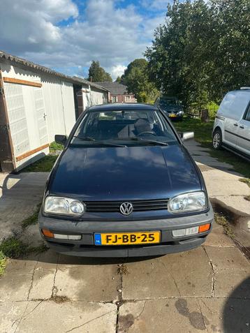 Volkswagen Golf 3 1992 1.6L blauw beschikbaar voor biedingen