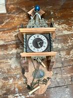 Antieke zaanse klokken, Ophalen