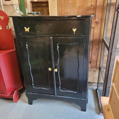 Brocante oude zwarte meidenkast kastje keukenkastje, Antiek en Kunst, Curiosa en Brocante, Ophalen
