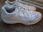Nette,witte volleybal schoenen., Ophalen, Zo goed als nieuw, Hardloopschoenen, Overige merken
