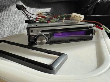 Kenwood autoradio beschikbaar voor biedingen