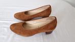 Damesschoenen maat 37,5 cognac kleur suède, Kleding | Dames, Schoenen, Pumps, Overige kleuren, Ophalen of Verzenden, Zo goed als nieuw