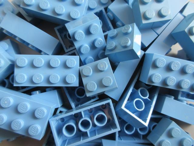 nr. 2580, 50 l.blauwe stenen 2 nop breed. Verzenden mogelijk, Kinderen en Baby's, Speelgoed | Duplo en Lego, Zo goed als nieuw