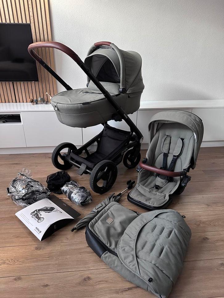 Mutsy Icon Complete Set - Incl. Accessoires!, Kinderen en Baby's, Kinderwagens en Combinaties, Gebruikt, Combiwagen, Mutsy, Verstelbare duwstang