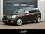 Mini Clubman 1.6 Cooper PANO/CLIMA/PDC/CRUISE/HALF LEER!, Voorwielaandrijving, Gebruikt, 4 cilinders, Bruin