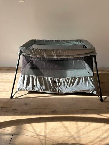 Baby bjorn campingbedje zilver reisbedje lichtgewicht -light beschikbaar voor biedingen