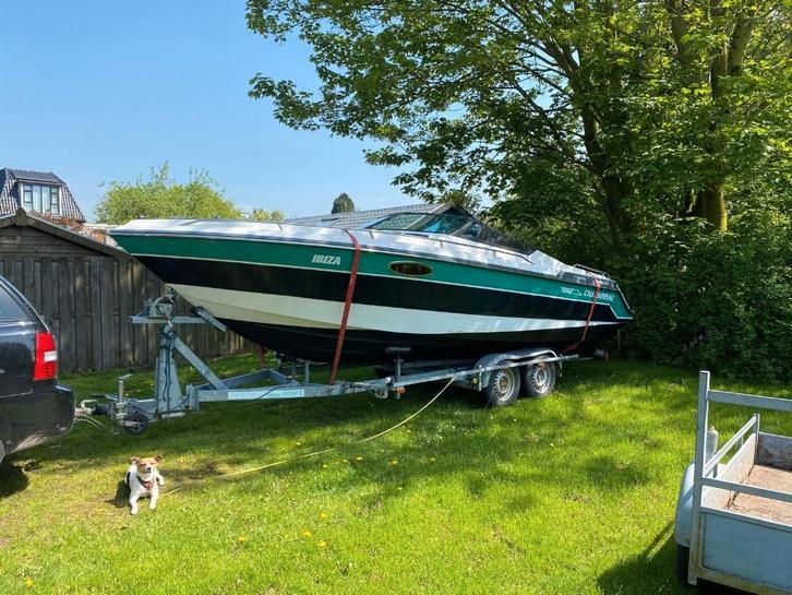 Chaparral V8 Speedboot Gereviseerd (2023) + Trailer, Watersport en Boten, Speedboten, Gebruikt, 6 meter of meer, Benzine, 200 pk of meer