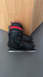 Ice hockey skates size 44 red and black, Overige merken, Nieuw, Ophalen of Verzenden, IJshockeyschaatsen