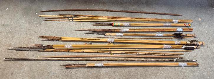 Partij pijlen en bogen - bamboe en hout - decoratief - N3589, Antiek en Kunst, Curiosa en Brocante, Ophalen of Verzenden