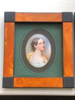 Miniatuur Portret Antonia Wallinger, Porselein, Grass Leipzi, Ophalen of Verzenden