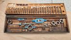 Tappen set, Doe-het-zelf en Verbouw, Gereedschap | Handgereedschap, Ophalen of Verzenden, Zo goed als nieuw