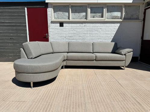 Bezorg optie - Nette & Luxueuze Skalma Hoekbank 300 x 210 cm, Huis en Inrichting, Banken | Bankstellen, Zo goed als nieuw, Hoekbank