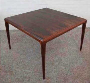 Salontafel van Johannes Andersen voor CFC Silkeborg Danmark. beschikbaar voor biedingen