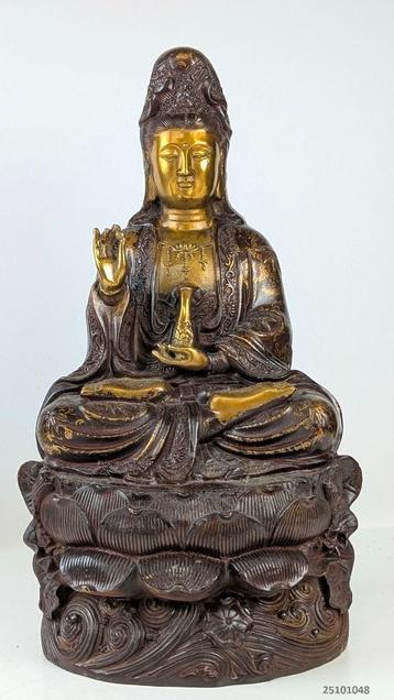 Groot beeld Quan Yin  beschikbaar voor biedingen