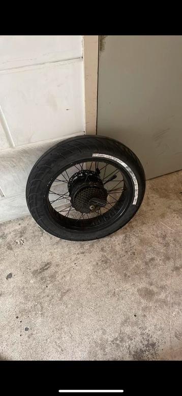 achterwiel met motor super73Zmiami beschikbaar voor biedingen