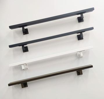 Stalen trapleuningen beschikbaar voor biedingen