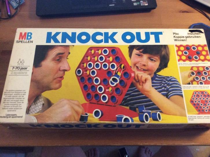 Vintage Knock-out van MB 1980, Hobby en Vrije tijd, Gezelschapsspellen | Bordspellen, Gebruikt, Een of twee spelers, Ophalen of Verzenden