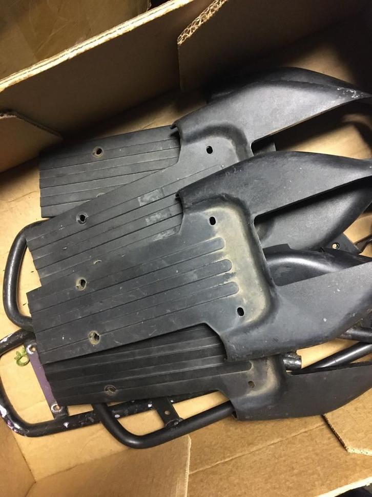 Peugeot fox oliepomp cdi vering voetsteun rem, Fietsen en Brommers, Brommeronderdelen | Scooters, Overige typen, Ophalen of Verzenden