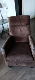 Bruine suède fauteuil met hoge rugleuning, Ophalen, Gebruikt, Minder dan 75 cm, Leer