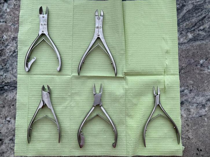 Diverse nageltangen en ergotangen - Set van 8, Antiek en Kunst, Antiek | Gereedschap en Instrumenten, Ophalen of Verzenden