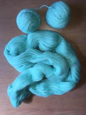 breigaren groen (ongeveer 125 gram) beschikbaar voor biedingen