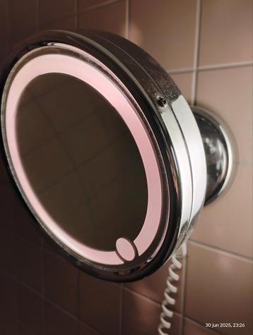 Scheerspiegel met Licht & Verwarming beschikbaar voor biedingen