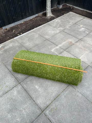 Kunstgras ca. 93 cm x 5,5 meter | nieuw beschikbaar voor biedingen