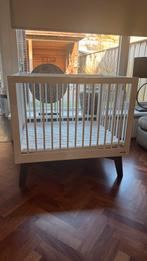 Kidsmill box sixties wit / walnoot, Ophalen, Zo goed als nieuw