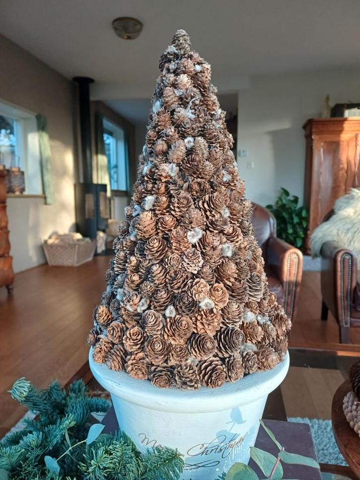 Kerst Kerstboom van Marja's Mooisten handmade dennenappels, Diversen, Kerst, Ophalen of Verzenden