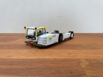 Conrad Goldhofer Phoenix AST-2E neuswiellifter 1:50 beschikbaar voor biedingen