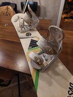 Rossignol snowboard met Burton straps, Sport en Fitness, Snowboarden, Gebruikt, Ophalen