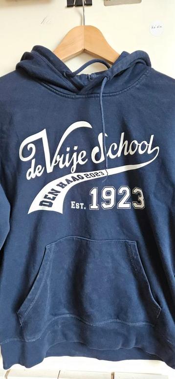 Hoodie donkerblauw - 100 jaar de Vrije School Den Haag beschikbaar voor biedingen