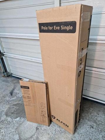 Paal met voet. ALFEN. Nieuw in doos.  beschikbaar voor biedingen