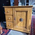 Brocante oude kleine grenen spekkast commode keukenkast, Antiek en Kunst, Ophalen