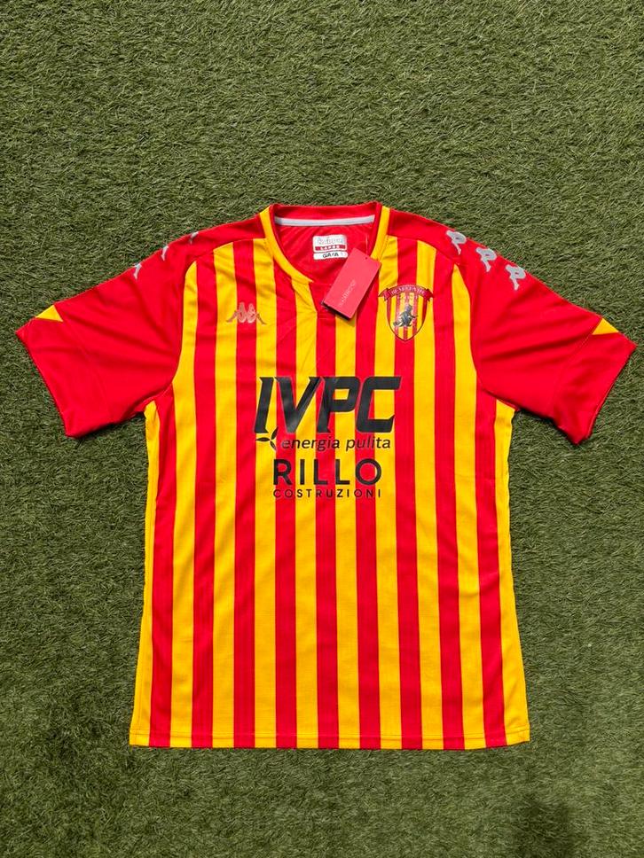 Benevento Calcio shirt, Sport en Fitness, Voetbal, Nieuw, Shirt, Ophalen of Verzenden