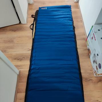 Camping Mattress- inflattable beschikbaar voor biedingen