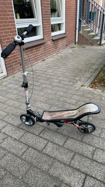 Space scooter beschikbaar voor biedingen