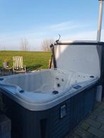Mooie Jacuzzi 150x200cm met Jettstream & LED, Tuin en Terras, Bubbelbaden en Hottubs, Ophalen, Gebruikt, Trap, Vast