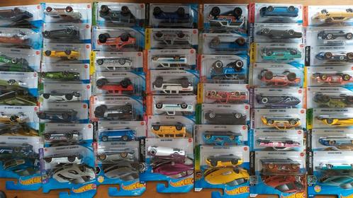 Hotwheels 51 x usa Pick Up Corvette Viper Ford Chevrolet Pol, Hobby en Vrije tijd, Modelauto's | Overige schalen, Zo goed als nieuw