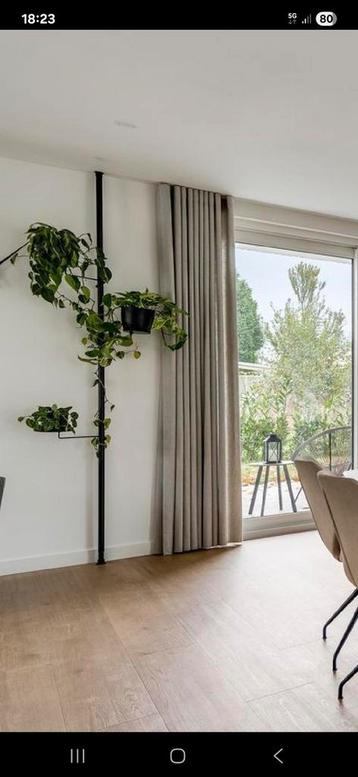 Planten etagere zonder planten beschikbaar voor biedingen