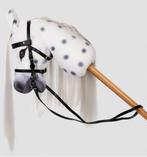 Hobby Horse Magic | Realistische uitvoering | wit met stippe, Hobby en Vrije tijd, Overige Hobby en Vrije tijd, Ophalen of Verzenden