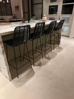 Set van 4 Rotan Barkrukken HK living, Huis en Inrichting, Barkrukken, Ophalen, Met voetsteun, 60 tot 90 cm, Zo goed als nieuw