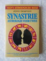 Synastrie, Penny Thornton, Ophalen of Verzenden, Zo goed als nieuw, Astrologie, Instructieboek