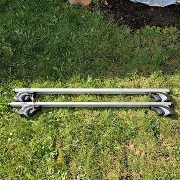 Dakdragers ECO Alubase 120-universele drager voor open rails beschikbaar voor biedingen