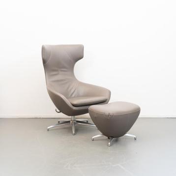 1 Leolux Caruzzo PLUS Fauteuil + Voetenbank Grijs/Beige Leer beschikbaar voor biedingen